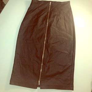 Black high waist pencil skirt with zip